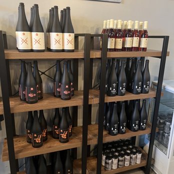 Slate Point Meadery - To go bottles - Meaderies Near Me - Poughkeepsie, New York