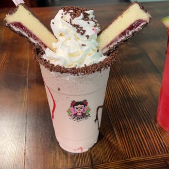 Las Fridas - Deluxe Gansito Shake - Desserts Near Me - Everett, Washington