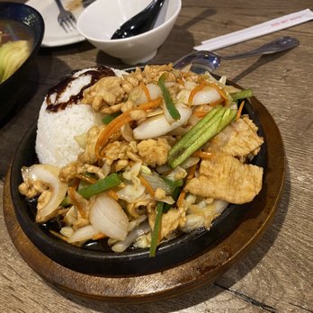Chef Wang 状元楼 - Grilled Chicken with Rice... very tasty!! - Szechuan Near Me - Tucson, Arizona