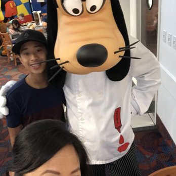 Chef Mickey's - American Near Me - Lake Buena Vista, Florida