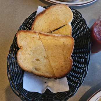 Starlite Restaurant & Bar - Garlic Toast - Canadian (New) Near Me - Calgary, Alberta Starlite Restaurant & Bar - Garlic Toast - Canadian (New) Near Me - Calgary, Alberta