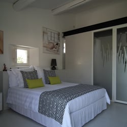 Homes du Luberon - Homes du Luberon B&B 100% gay - 84220 Gordes - La chambre "Le Cube"