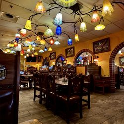 El Tapatio - Dining room