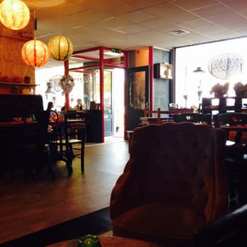 Honey Pie - Blick von Sofaecke auf Eingang. - Pubs Near Me - Middelburg, ZE Honey Pie - Blick von Sofaecke auf Eingang. - Pubs Near Me - Middelburg, ZE