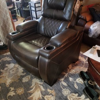 Ashley Store + Outlet - Furniture Stores Near Me - Carle Place, New York