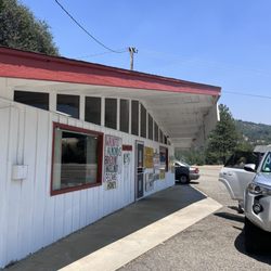Oakhurst Fruit Stand - Next to Holiday Inn