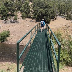 Mammoth Crossing Trail - The footbridge crossing Mammoth Canal.