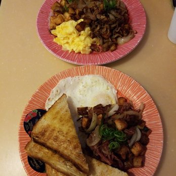 My Cafe - Corned Beef Hash + Garlic Kalua Pig Hash - Breakfast & Brunch Near Me - Kapolei, Hawaii My Cafe - Corned Beef Hash + Garlic Kalua Pig Hash - Breakfast & Brunch Near Me - Kapolei, Hawaii
