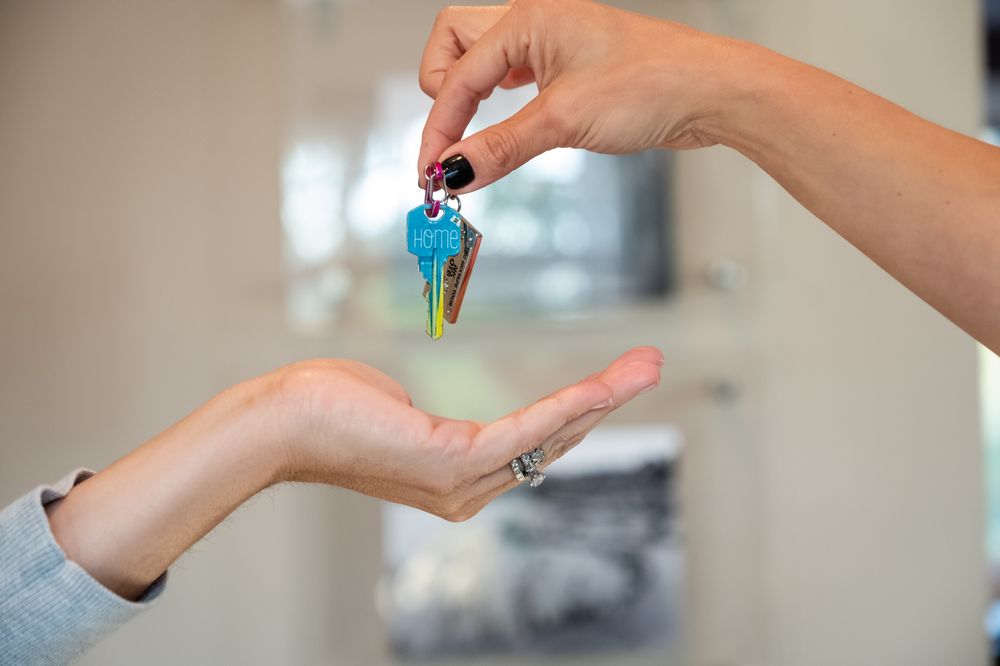 AMY LENOSKY & HEIDI BYRNE WEICHERT REALTORS Updated June 2024 27