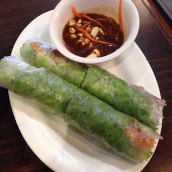 Pho Metro - Grilled chicken and vermicelli spring rolls - Vietnamese Near Me - Scarborough, Ontario Pho Metro - Grilled chicken and vermicelli spring rolls - Vietnamese Near Me - Scarborough, Ontario