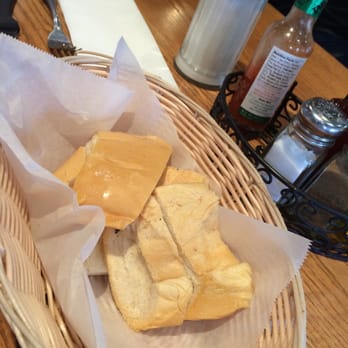 Latin Cafe 2000 - Warm bread with garlic butter. - Latin American Near Me - Miami, Florida