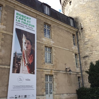 Le Château de Tours - Exposition Robert CAPA et La Couleur - Landmarks & Historical Buildings Near Me - Tours, 37 Le Château de Tours - Exposition Robert CAPA et La Couleur - Landmarks & Historical Buildings Near Me - Tours, 37