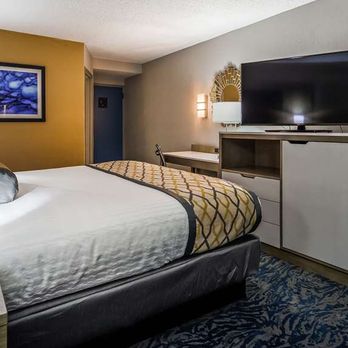 Best Western Plus Bloomington East Hotel - King - Hotels Near Me - Bloomington, Illinois Best Western Plus Bloomington East Hotel - King - Hotels Near Me - Bloomington, Illinois
