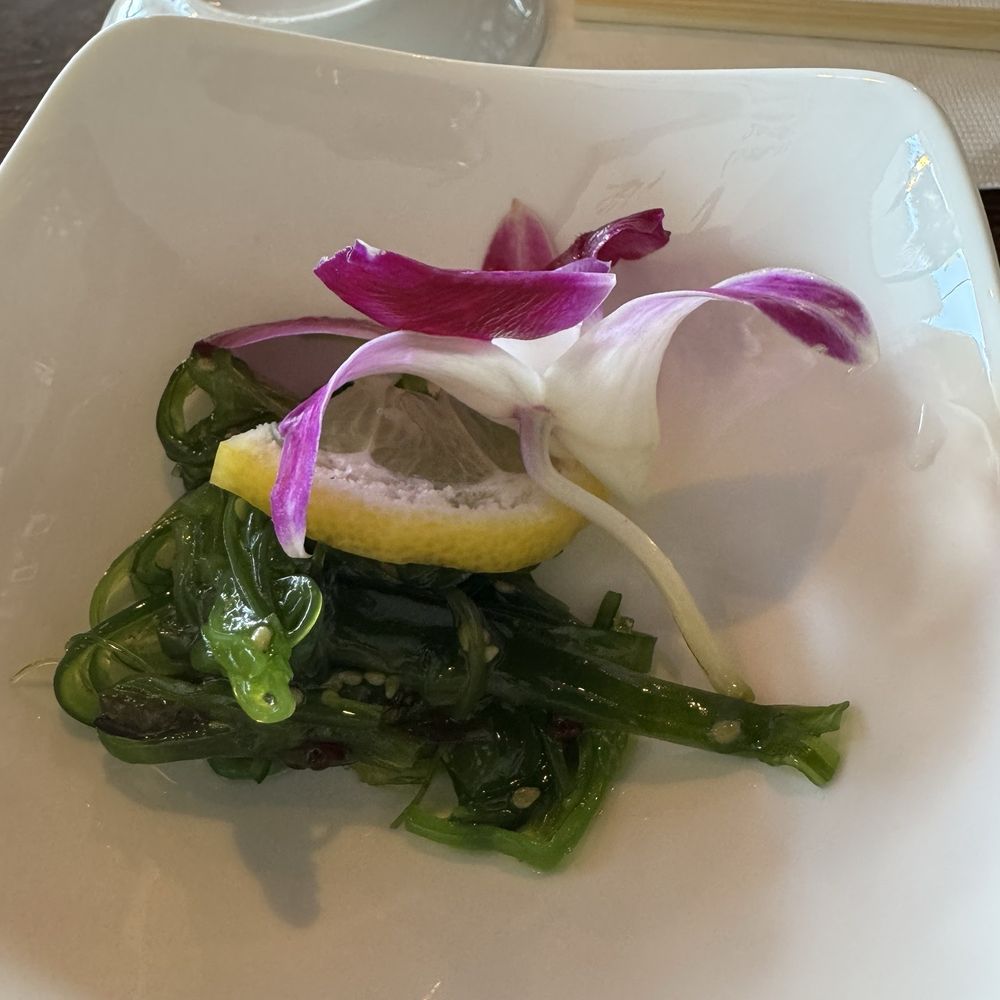 Toshi Sushi - Seaweed salad. The lemon and flower give it such a fresh taste! - Japanese Near Me - Gardena, California Toshi Sushi - Seaweed salad. The lemon and flower give it such a fresh taste! - Japanese Near Me - Gardena, California