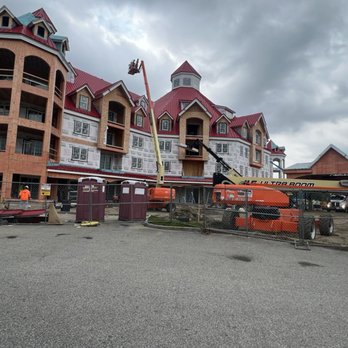 RiverWalk Resort - Construction at the hotel - Ski Resorts Near Me - Lincoln, New Hampshire