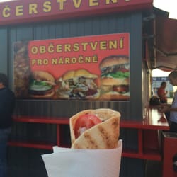 Rychlé občerstvení u Kauflandu