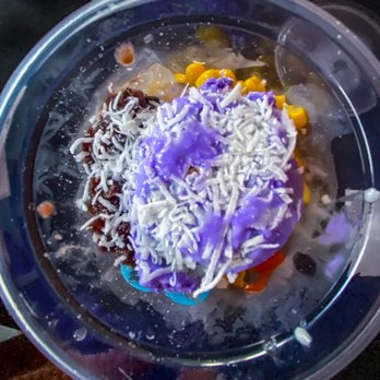 Snowflakes - Lolas halo halo - Shaved Ice Near Me - Artesia, California