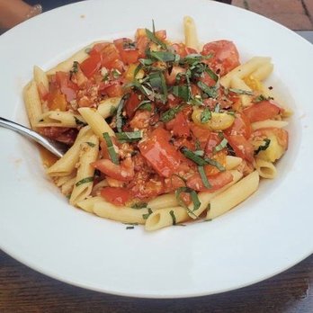 M Restaurant - vegan vegetable pasta - fresh and full of flavor, beyond bomb. - Italian Near Me - Avalon, California