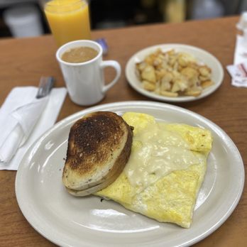 La Ports Pine Restaurant - Western omelette with Swiss cheese, 1/4 order home fries, OJ and coffee - New American Near Me - Lockport, New York La Ports Pine Restaurant - Western omelette with Swiss cheese, 1/4 order home fries, OJ and coffee - New American Near Me - Lockport, New York