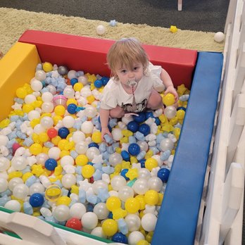 Itty Bitty City - Ball pit for kids 1 and under - Party & Event Planning Near Me - Springfield, Missouri