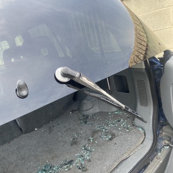 Atlas Auto Glass - Windshield wiper installed incorrectly. Was working fine before Sam worked on the car. - Auto Glass Services Near Me - Redlands, California