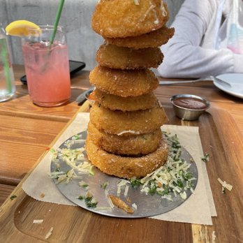 Finneys Crafthouse - Porter Ranch - Onion ring tower! - New American Near Me - Porter Ranch, California Finneys Crafthouse - Porter Ranch - Onion ring tower! - New American Near Me - Porter Ranch, California