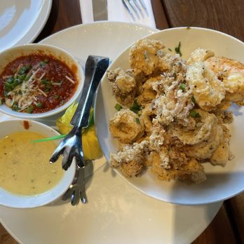 Jonathan's The Rub at Memorial Green - Fritto Mixto - New American Near Me - Houston, Texas Jonathan's The Rub at Memorial Green - Fritto Mixto - New American Near Me - Houston, Texas
