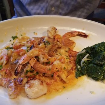 Pappadeaux Seafood Kitchen - Salmon Alexander with cream sauce - Cajun/Creole Near Me - Norcross, Georgia