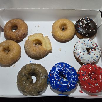 Shipley Do-Nuts - Dozen - Donuts Near Me - Nashville, Tennessee Shipley Do-Nuts - Dozen - Donuts Near Me - Nashville, Tennessee