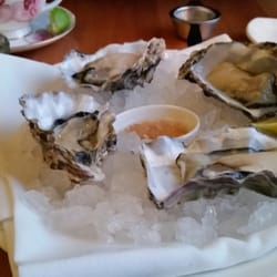 Whitebait - Fresh oysters. paired with 3 drops of the jalepeno sauce and the vinegrett in the center, outstanding!