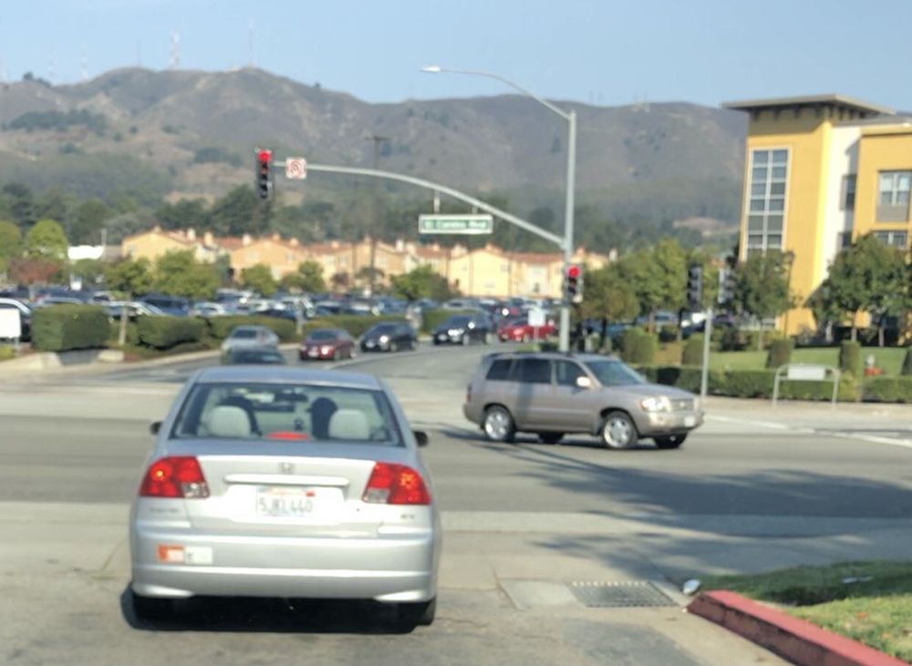 GREENRIDGE APTS Apartments 1565 El Camino Real, South San Francisco