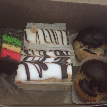 Dortoni Bakery - 6 pastries..$7 and change - Bakeries Near Me - Levittown, New York
