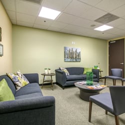 Yaldo Eye Center