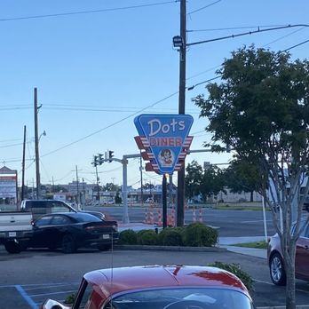 Dots Diner - Williams Blvd. - Diners Near Me - Kenner, Louisiana Dots Diner - Williams Blvd. - Diners Near Me - Kenner, Louisiana