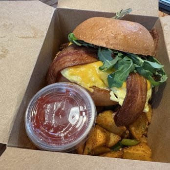 Cafe Noir - Comfort Food Near Me - Oakland, California