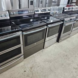 Exterior photo of WSA Appliances - Hamilton, Ontario Exterior photo of WSA Appliances - Hamilton, Ontario
