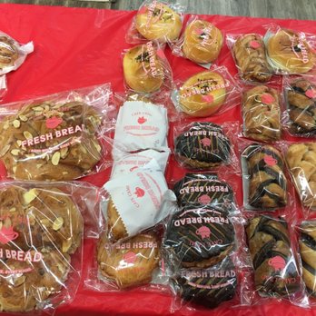 H Mart - Schaumburg - Bread - Grocery Near Me - Schaumburg, Illinois