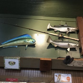 Willie's Seafood - Seafood Near Me - Valrico, Florida