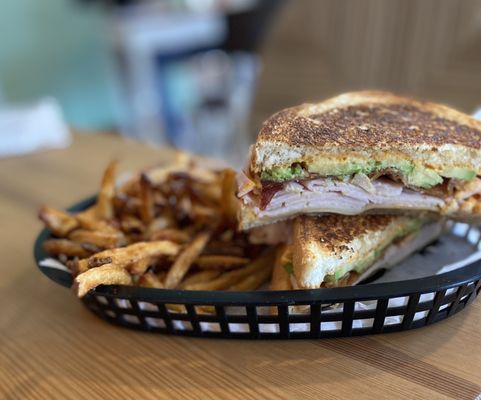 Bilia Eatery by null