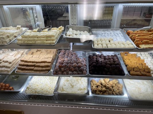 New India Sweets & Spices by null