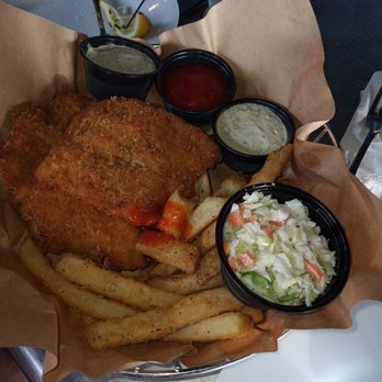 Captains Quarters Riverside Grille - Classic fish sandwich - Seafood Near Me - Prospect, Kentucky