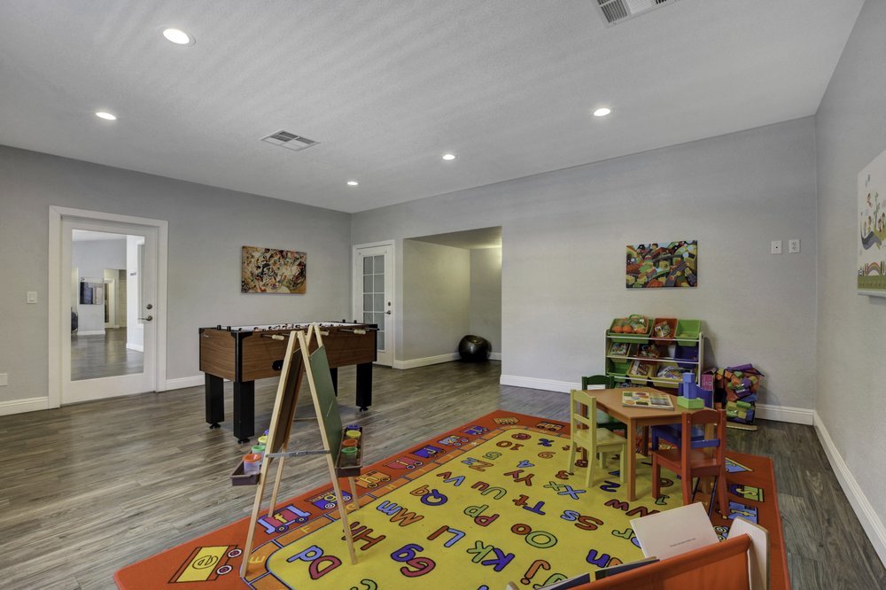 RIVERBEND VILLAGE APARTMENTS Updated October 2024 35 Photos & 16