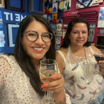 Pinot's Palette - Paint & Sip Near Me - Las Vegas, Nevada Pinot's Palette - Paint & Sip Near Me - Las Vegas, Nevada