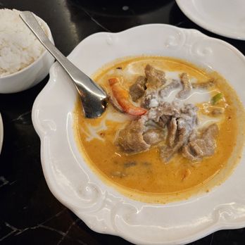 Thai Clearview Stop - beef Penang curry - Thai Near Me - Snohomish, Washington Thai Clearview Stop - beef Penang curry - Thai Near Me - Snohomish, Washington