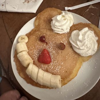 Tea Room - Kid's pancakes with bananas - Desserts Near Me - Miami, Florida Tea Room - Kid's pancakes with bananas - Desserts Near Me - Miami, Florida