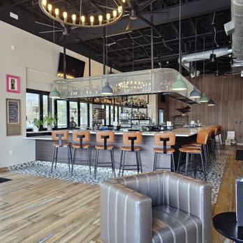 RusTeak - BAR AREA - New American Near Me - Ocoee, Florida