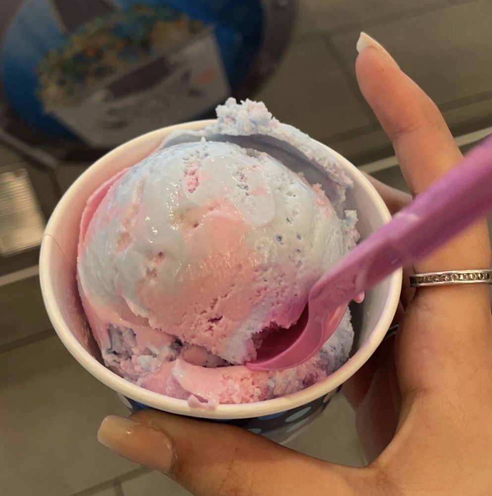 BASKINROBBINS Updated August 2024 29 Photos & 34 Reviews 8690