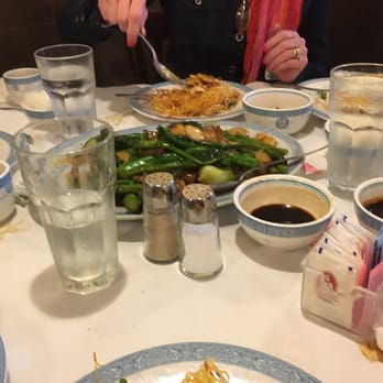 Emperor's Choice Restaurant - Beef dish with lots of broccoli - Chinese Near Me - Chicago, Illinois Emperor's Choice Restaurant - Beef dish with lots of broccoli - Chinese Near Me - Chicago, Illinois