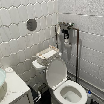 5280 Nails & Spa - Bathroom - Nail Salons Near Me - Denver, Colorado 5280 Nails & Spa - Bathroom - Nail Salons Near Me - Denver, Colorado