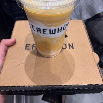 Erewhon - Mango slushie and pizza slice - Grocery Near Me - Pasadena, California Erewhon - Mango slushie and pizza slice - Grocery Near Me - Pasadena, California